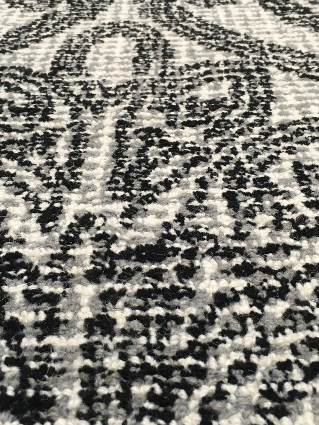 Dual Floral: Wool Handtufted Carpet