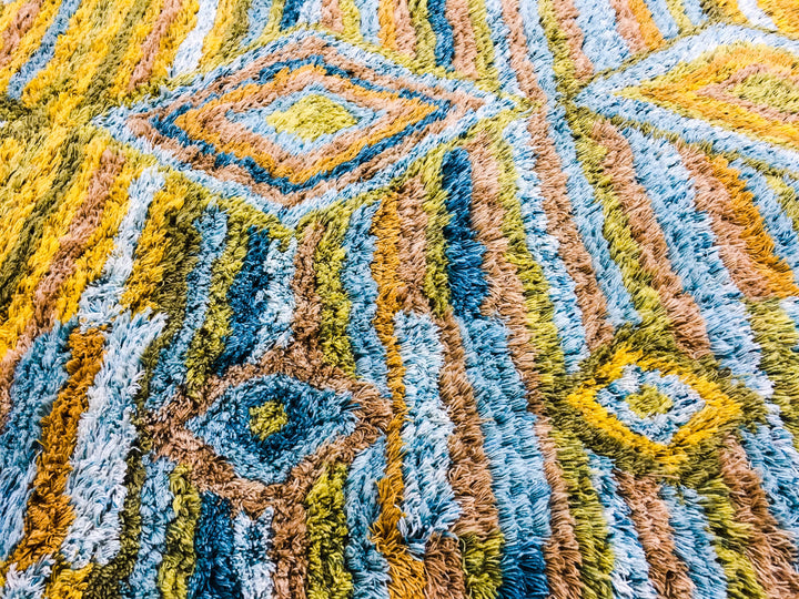 Colorful Dia: Wool Handtufted Carpet