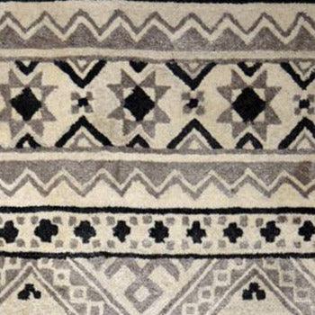 Antique: Bamboo Silk HandTufted Carpet