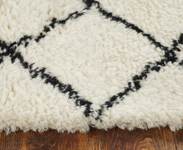 Cross White /Black: Wool Handtufted Carpet