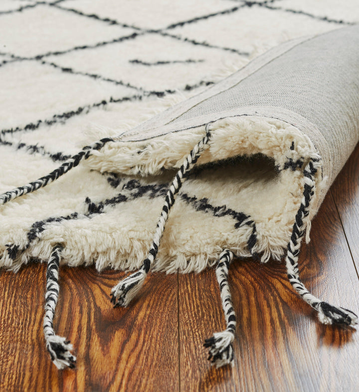 Cross White /Black: Wool Handtufted Carpet